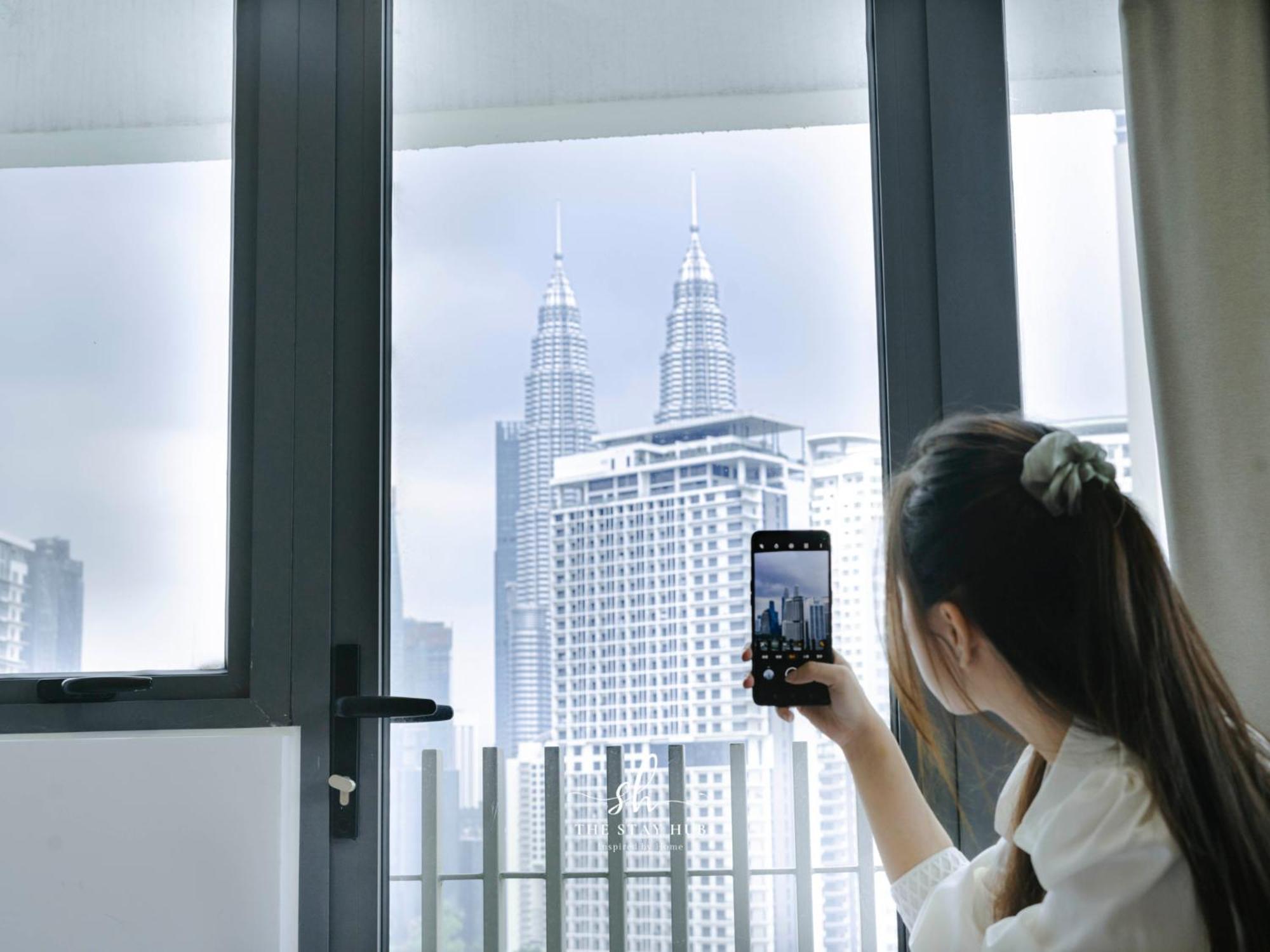 The Luxe Klcc View Sky Pool Apartment กัวลาลัมเปอร์ ภายนอก รูปภาพ