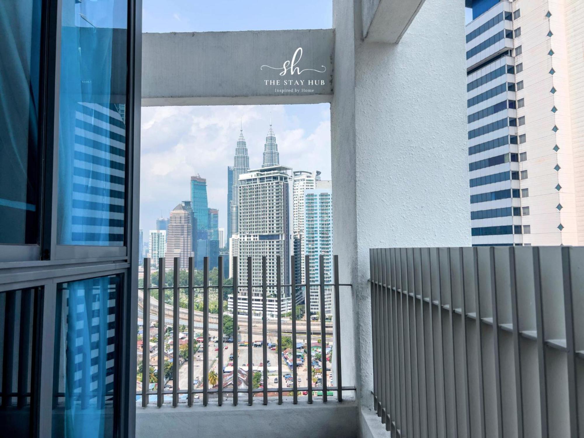 The Luxe Klcc View Sky Pool Apartment กัวลาลัมเปอร์ ภายนอก รูปภาพ