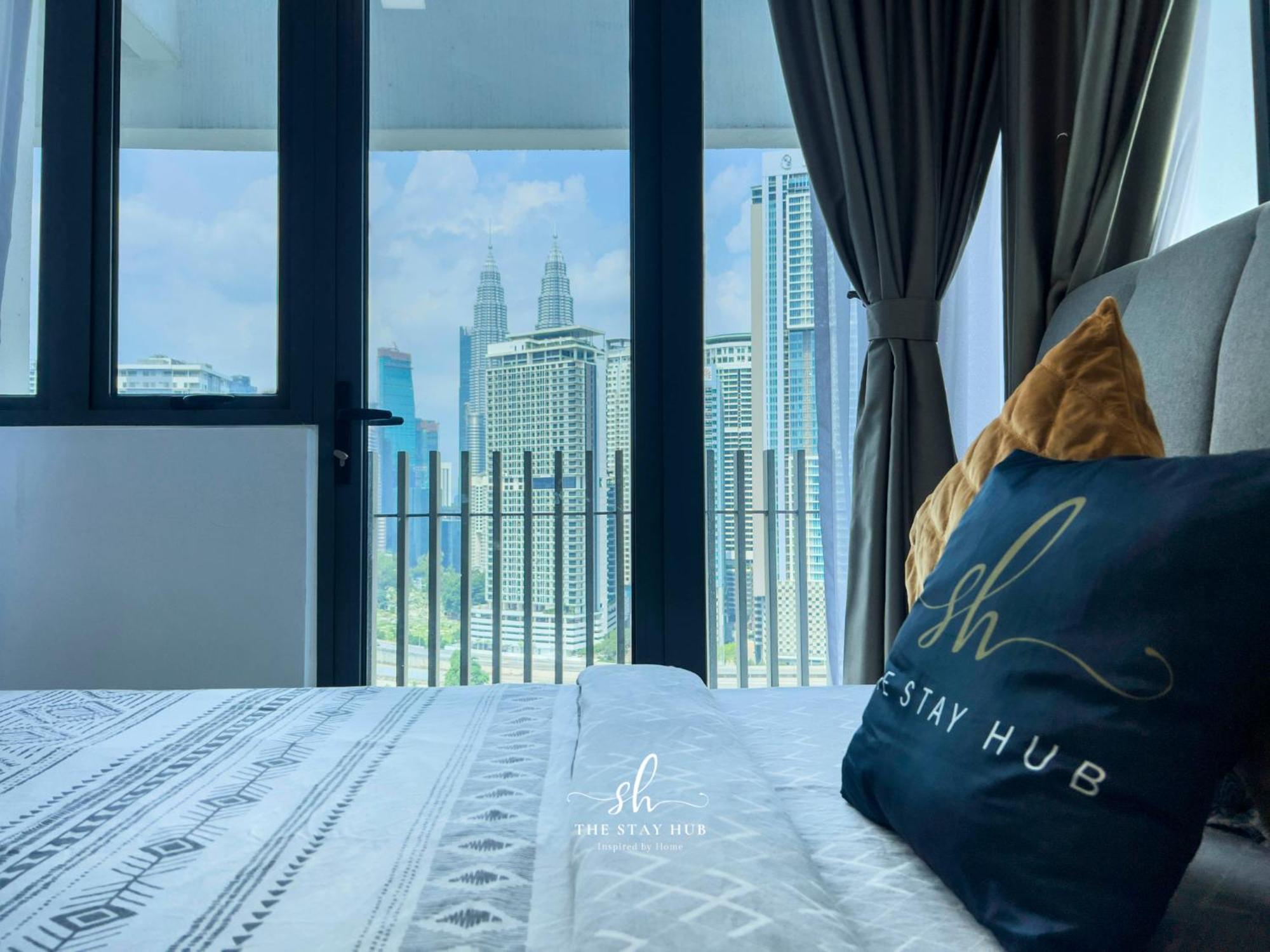 The Luxe Klcc View Sky Pool Apartment กัวลาลัมเปอร์ ภายนอก รูปภาพ