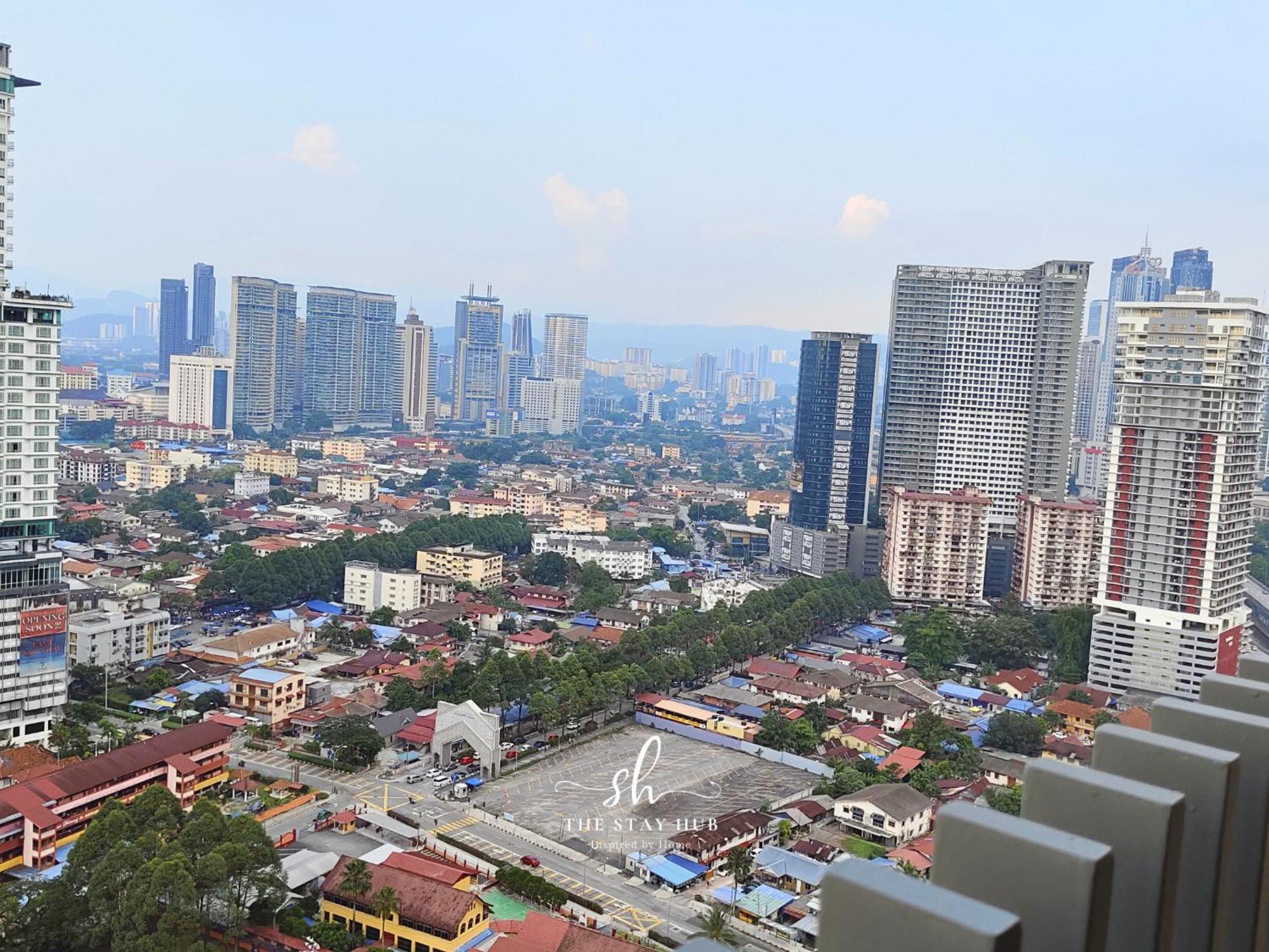 The Luxe Klcc View Sky Pool Apartment กัวลาลัมเปอร์ ภายนอก รูปภาพ